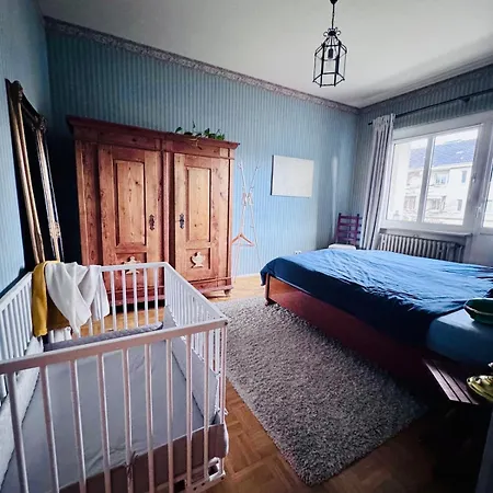 Gemuetliche Mit Balkon Und Top-anbindung Appartement