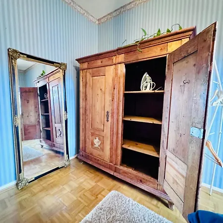 Apartment Gemuetliche Mit Balkon Und Top-anbindung